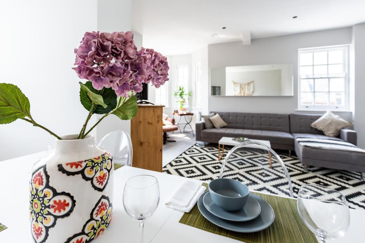 2 Bedroom Apartments With Sofa Bed In Southend Eksteriør billede